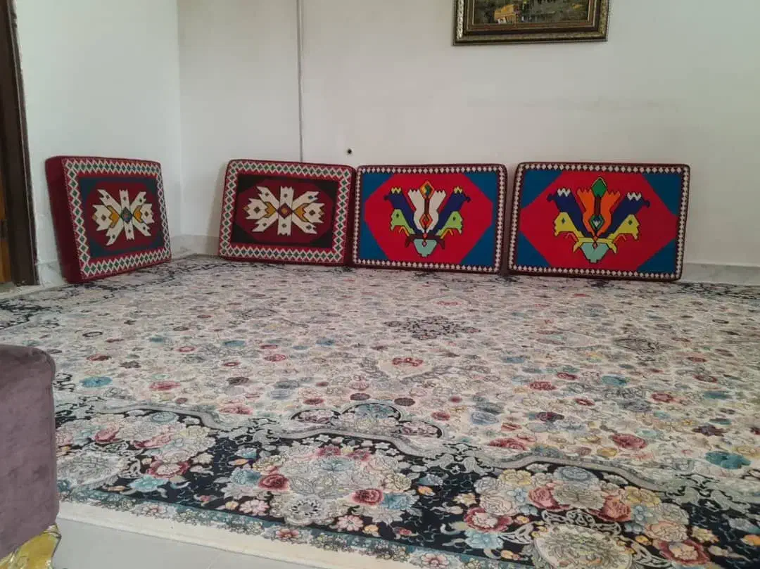 پشتی دستباف نو|پشتی|اصفهان, پینارت|دیوار