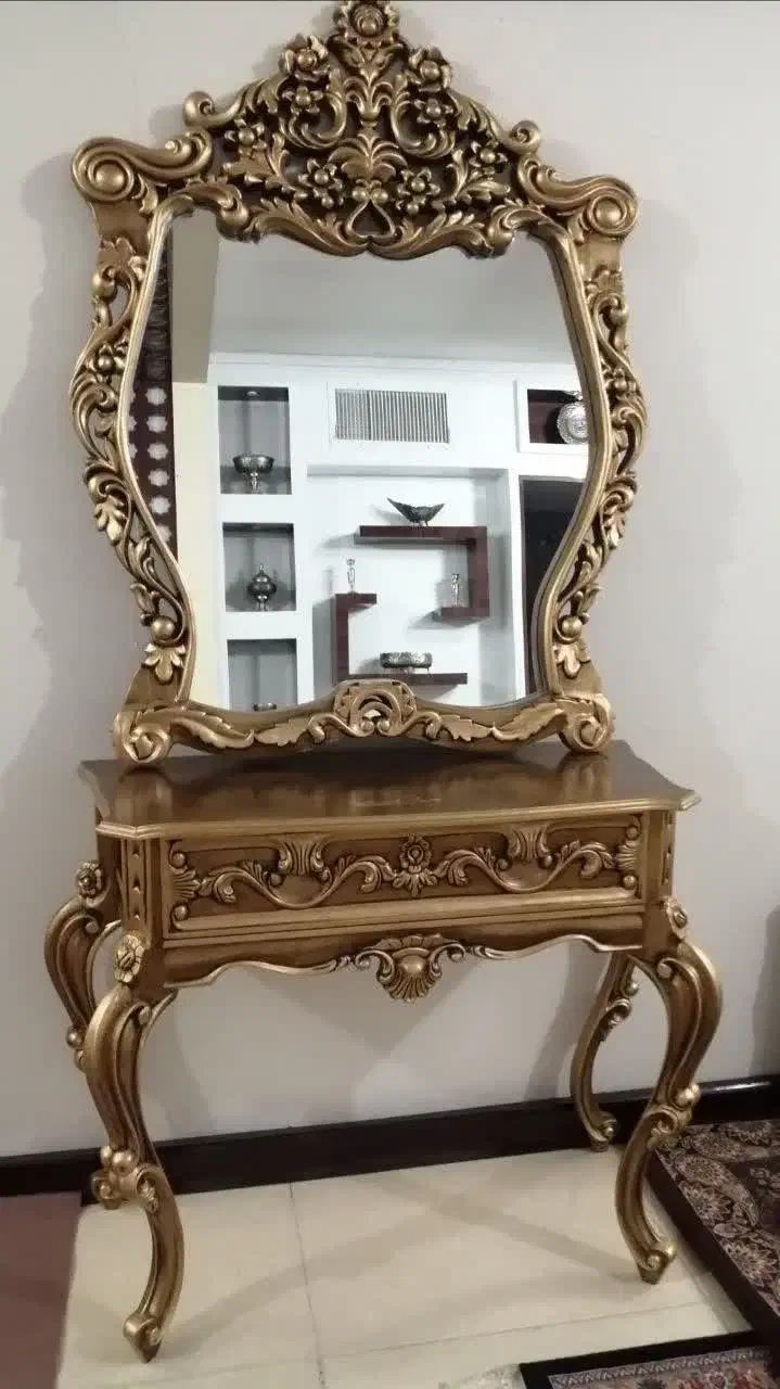 تخت خواب تشک دوعددپاتختی آیینه کنسول ساعت ایستاده|تخت و سرویس خواب|ابریشم, |دیوار