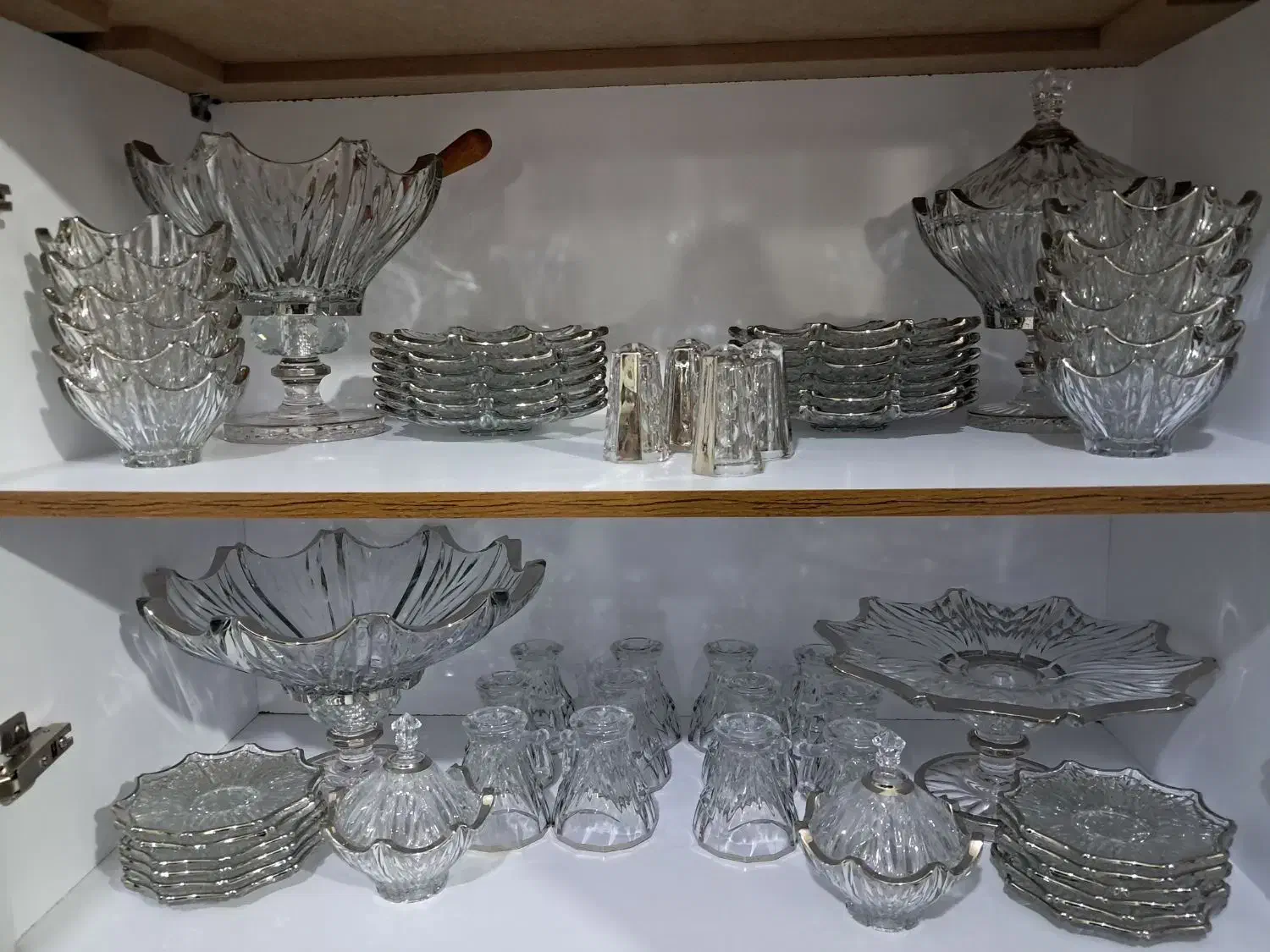 سرویس پذیرایی۱۲نفره|ظروف سرو و پذیرایی|بهارستان, |دیوار