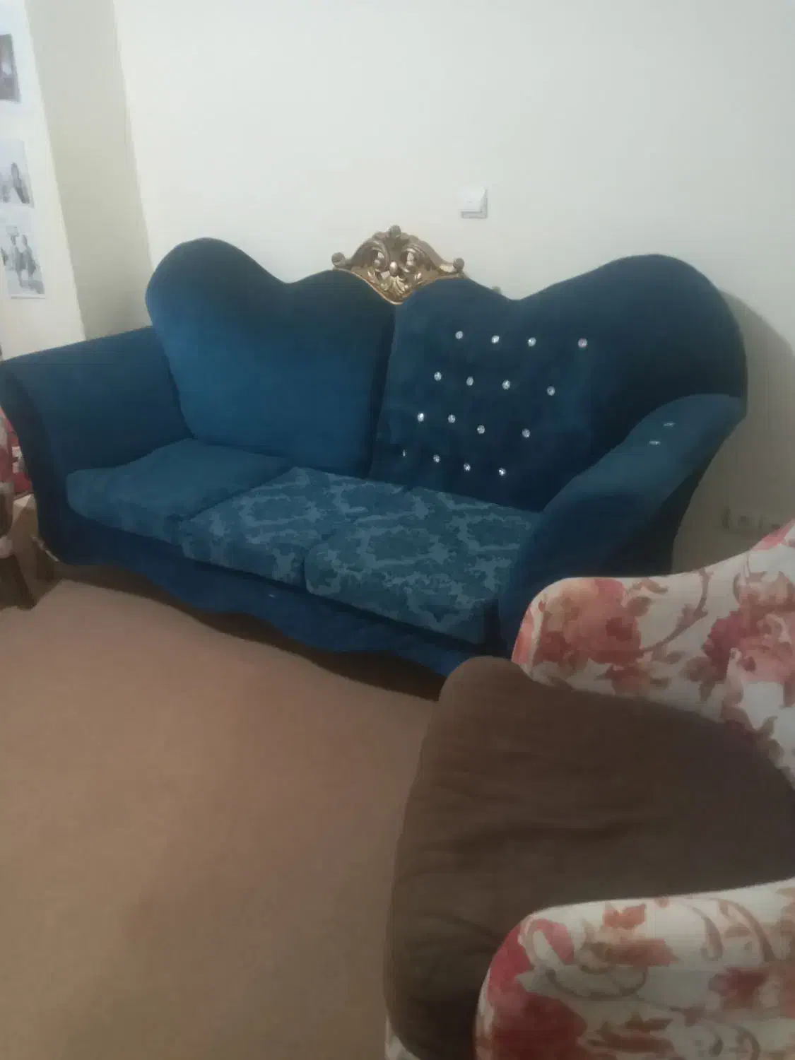 مبل راحتی|مبلمان خانگی و میز عسلی|پرند, فاز ۶|دیوار