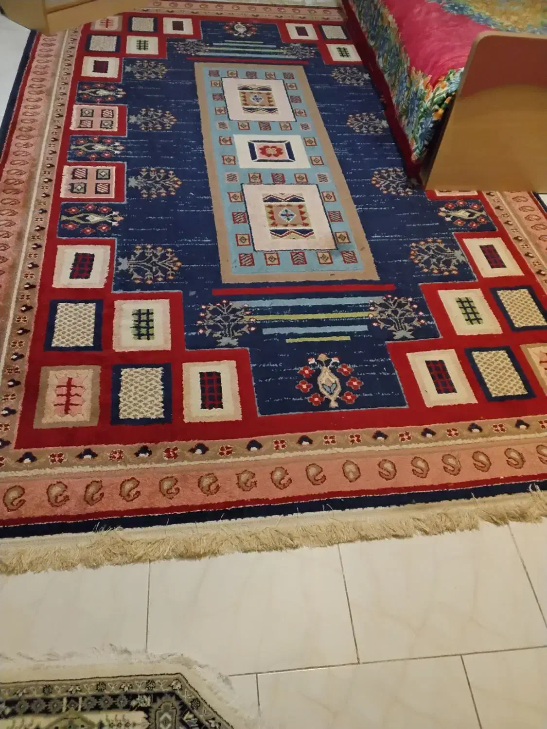 یک عددقالی ۶ متری نقش گبه قشقایی تمیز|فرش|شیراز, زرهی|دیوار