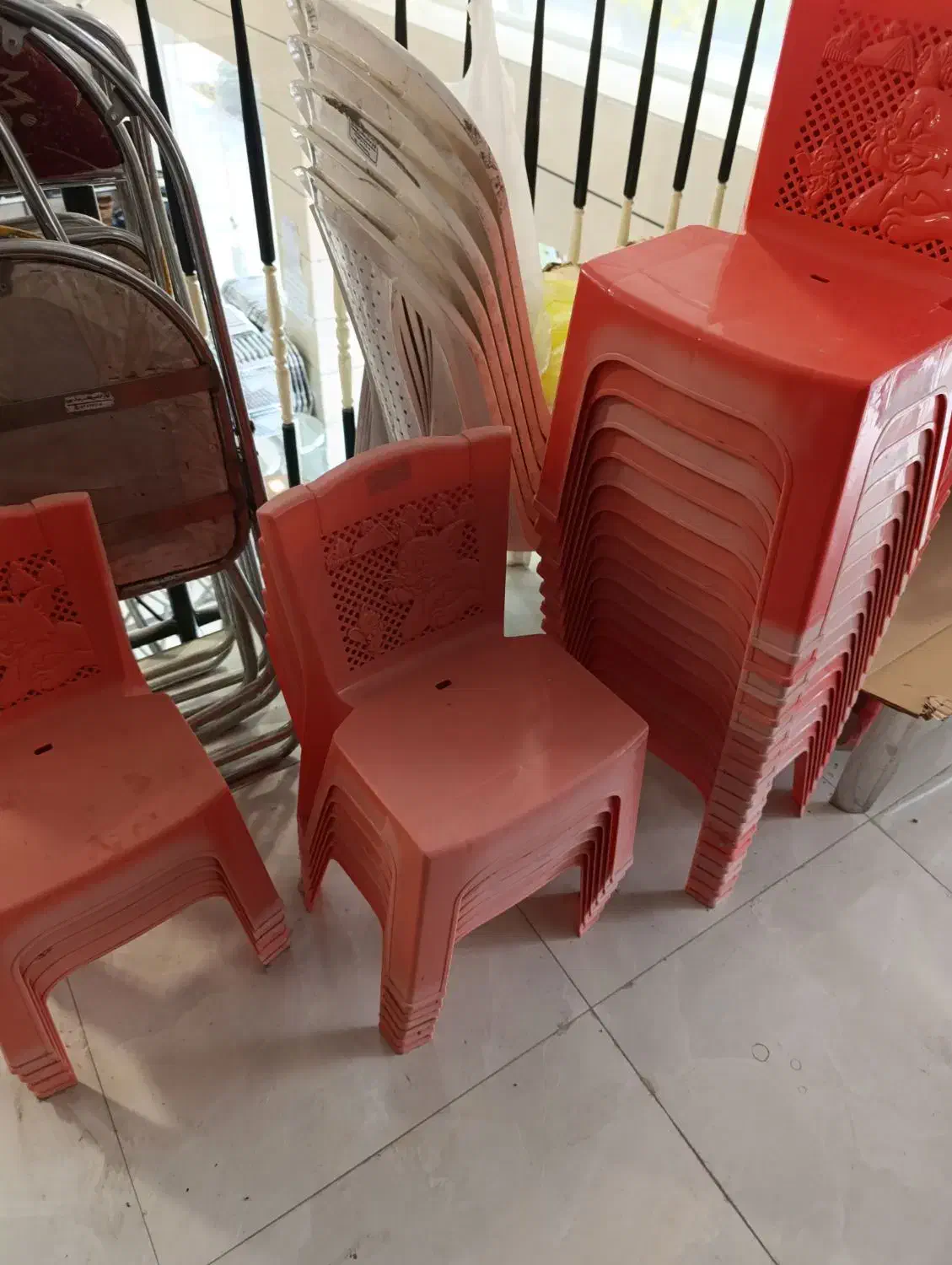 صندلی کودک|صندلی و نیمکت|بجنورد, |دیوار