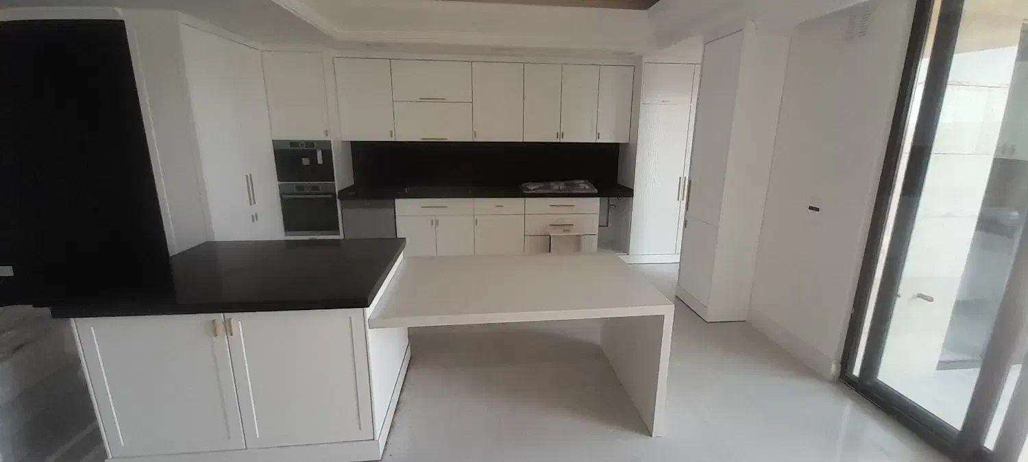 اجرای صفحات رو کابینت  با سنگ کوارتر|خدمات پیشه و مهارت|باسمنج, |دیوار