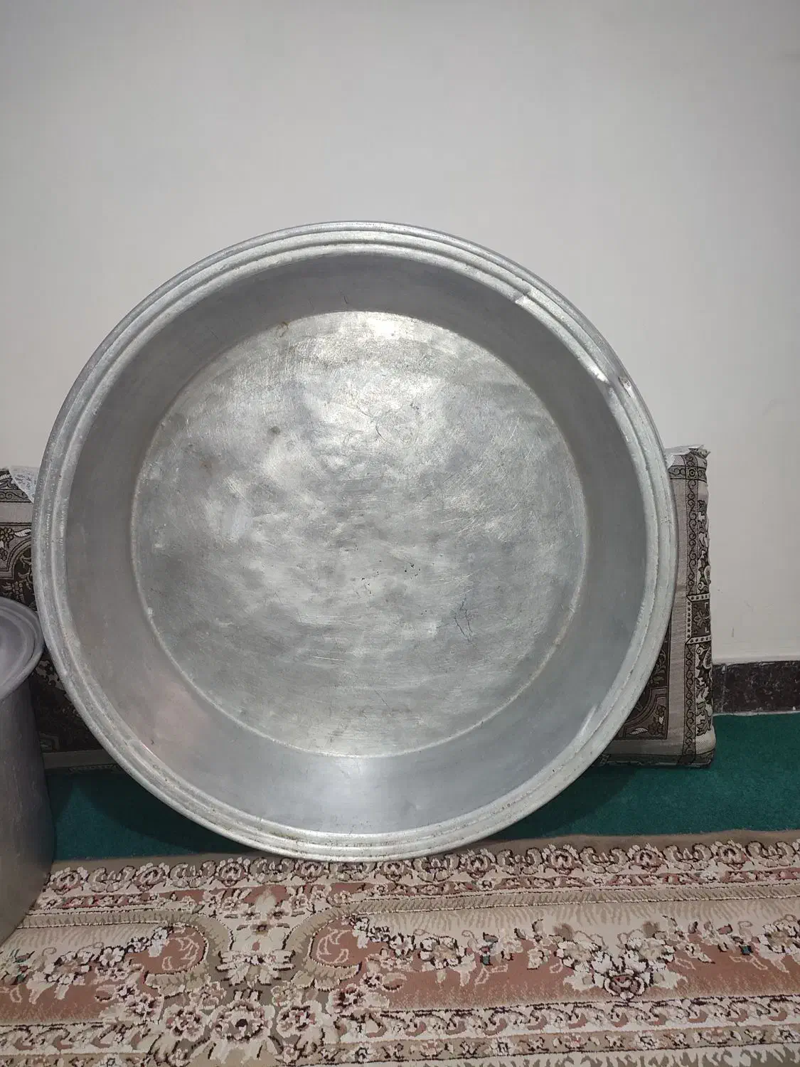 دیگ روحی|ظروف پخت‌وپز|رشت, یخسازی|دیوار