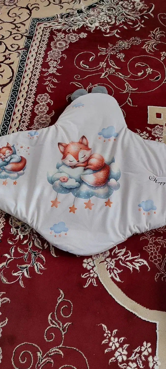 آغوشی و قنداق بچه|اسباب و اثاث بچه|قلعه شاهین, |دیوار