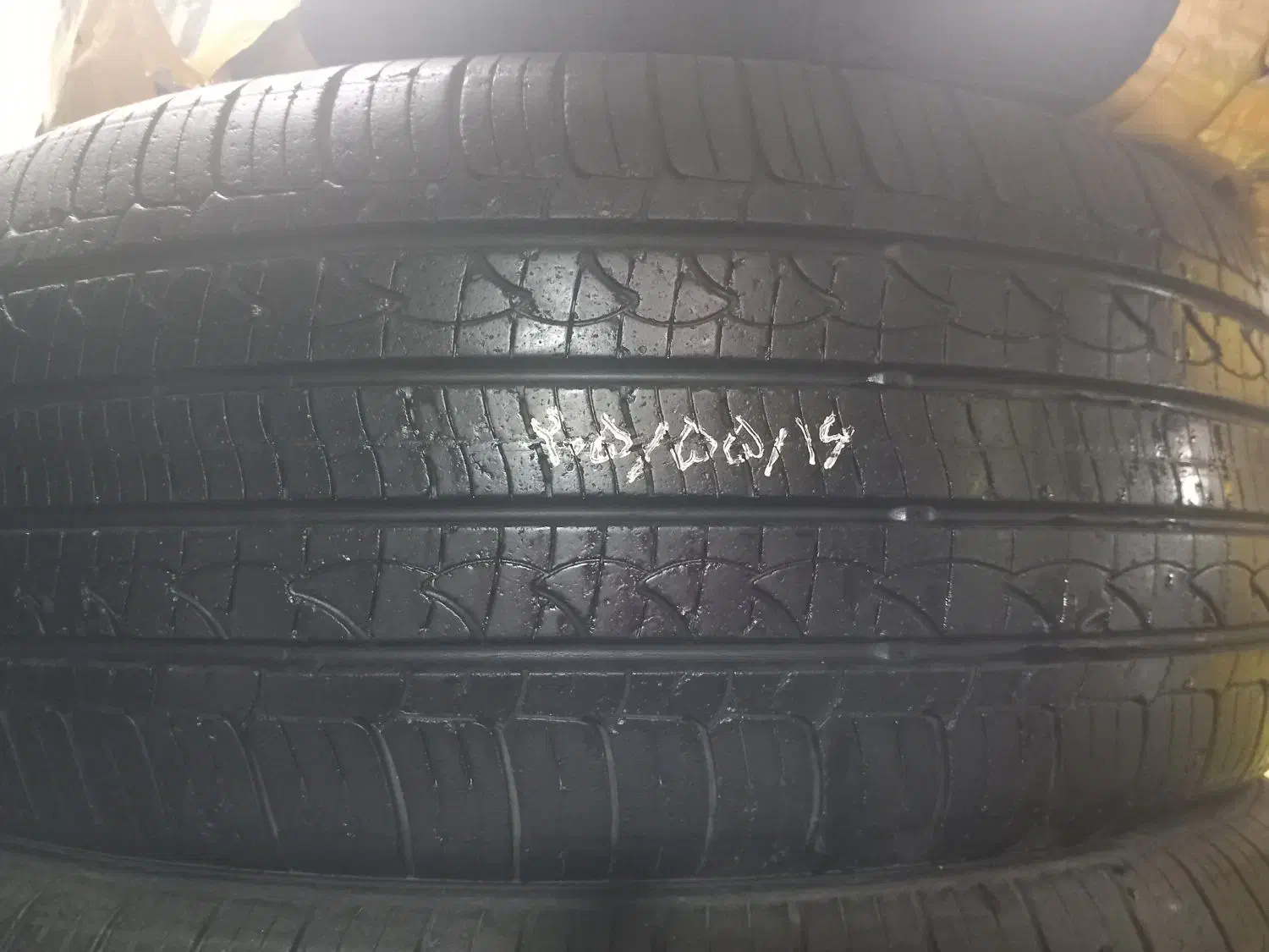 انواع لاستیک استوک در حد نو با نصب رایگان|قطعات یدکی و لوازم جانبی|اراک, |دیوار