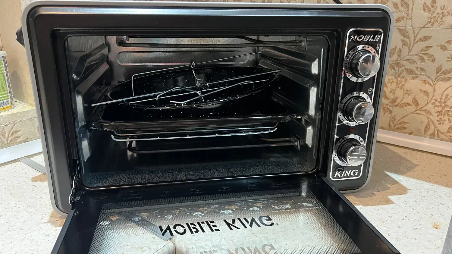 یک دستگاه توستر مارک نوبل کینگ چند کاره|اجاق گاز و لوازم برقی پخت‌وپز|اسلام‌شهر, شهرک قائمیه|دیوار