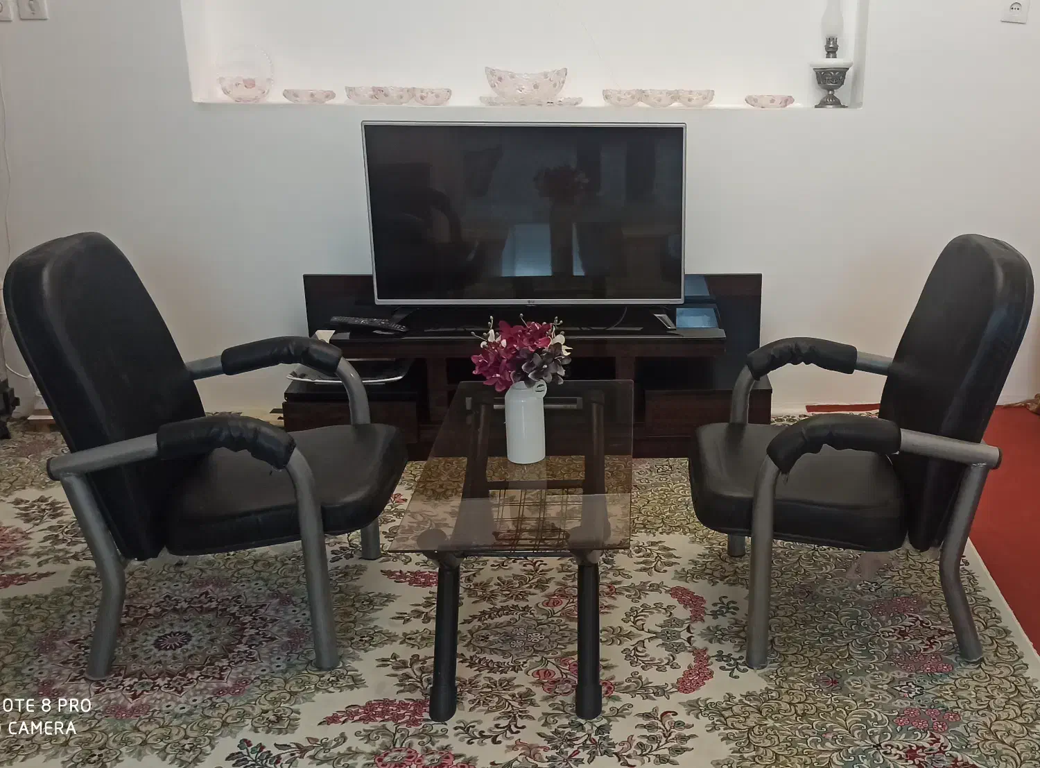 دو عدد صندلی راحتی و میز عسلی|دفتر کار|خرمآباد, |دیوار