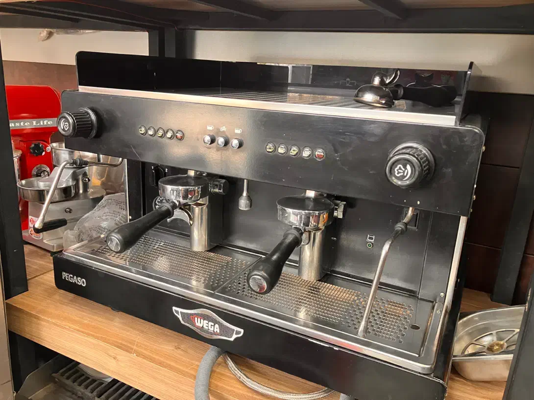 دستگاه اسپرسوساز اتوماتیک|کافیشاپ و رستوران|اصفهان, شهریار|دیوار