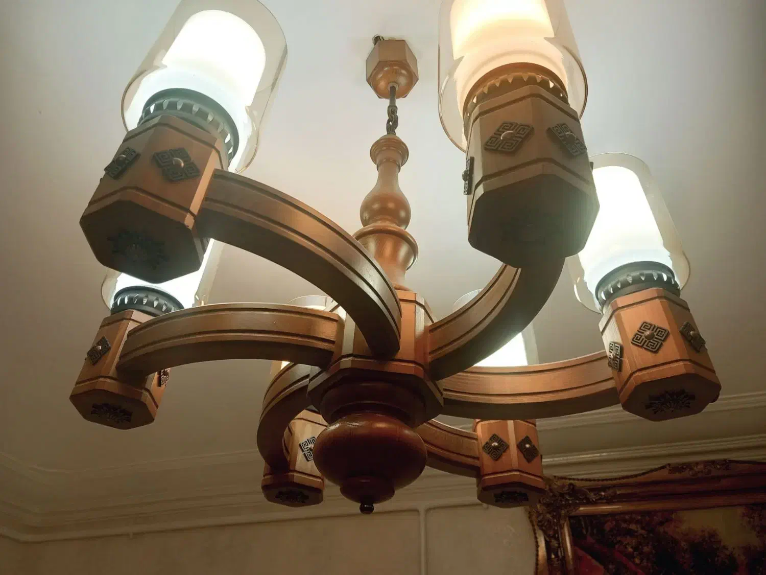 لوستر شش شاخه جدید چوبی|لوستر و چراغ آویز|تبریز, |دیوار