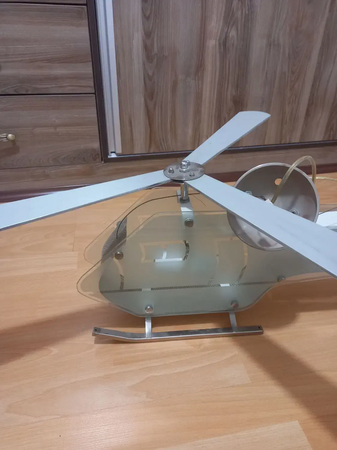 لوستر هلی کوپتری ، بیشتر برای اتاق کودکه|لوستر و چراغ آویز|تهران, امام زاده عبدالله|دیوار