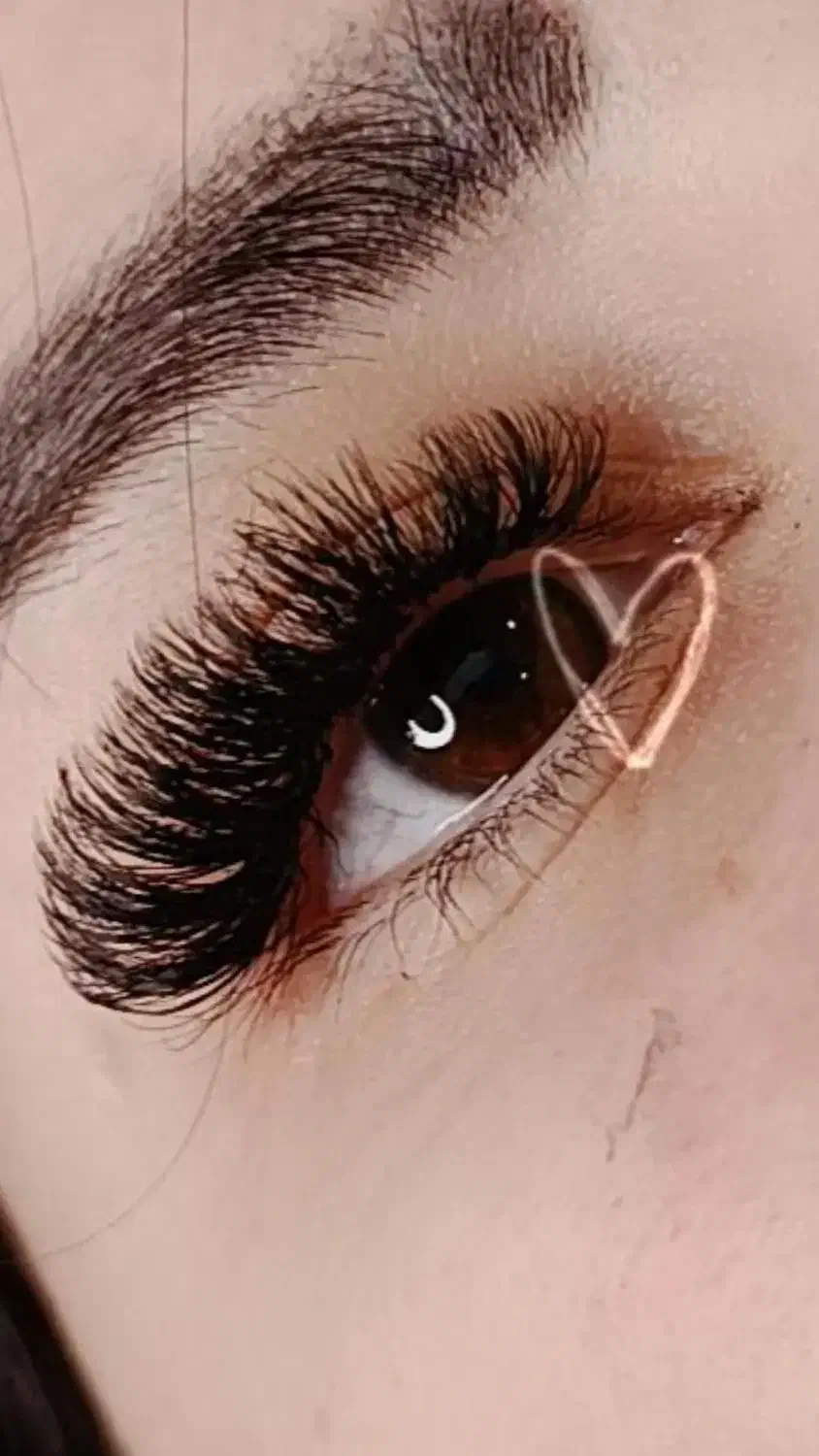 آموزش و کاشت مژه|خدمات آرایشگری و زیبایی|سهند, |دیوار