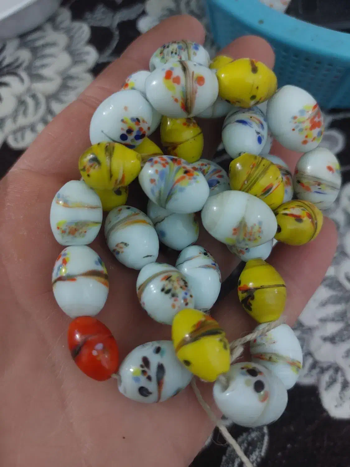 مهره های کهنه صفوی|جواهرات|تهران, هلال احمر|دیوار