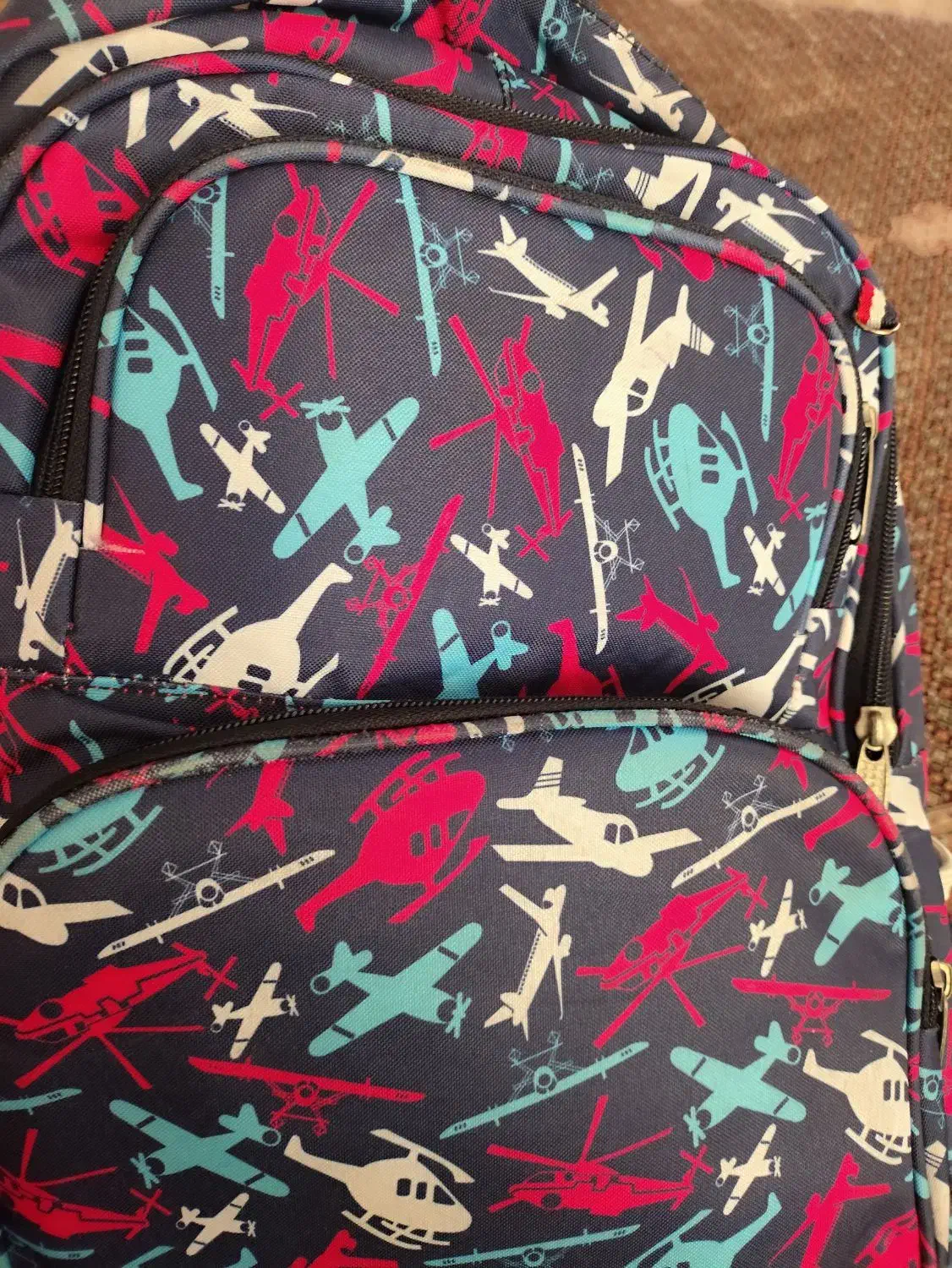 کیف مدرسه مناسب ابتدایی|کیف، کفش، کمربند|تبریز, |دیوار