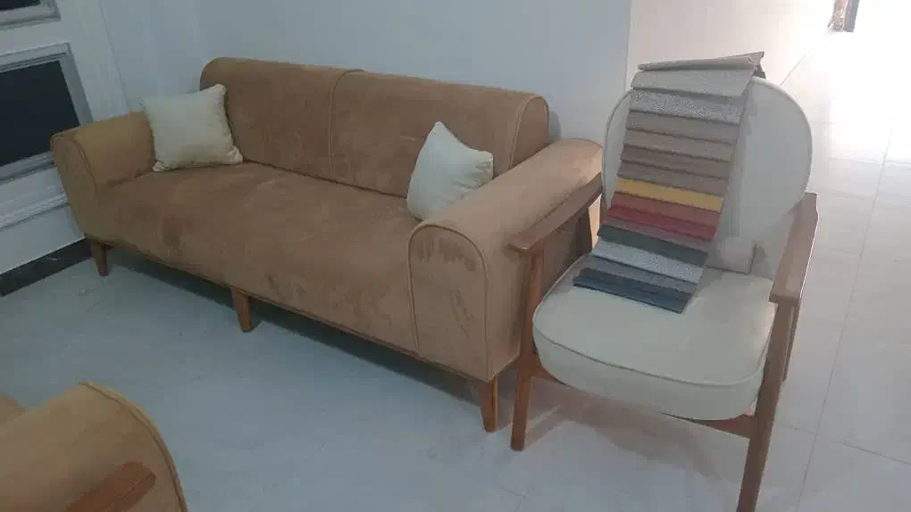 مبل ۸ نفره آف خورده باقیمت استثنائی|مبلمان خانگی و میز عسلی|مشکیندشت, |دیوار