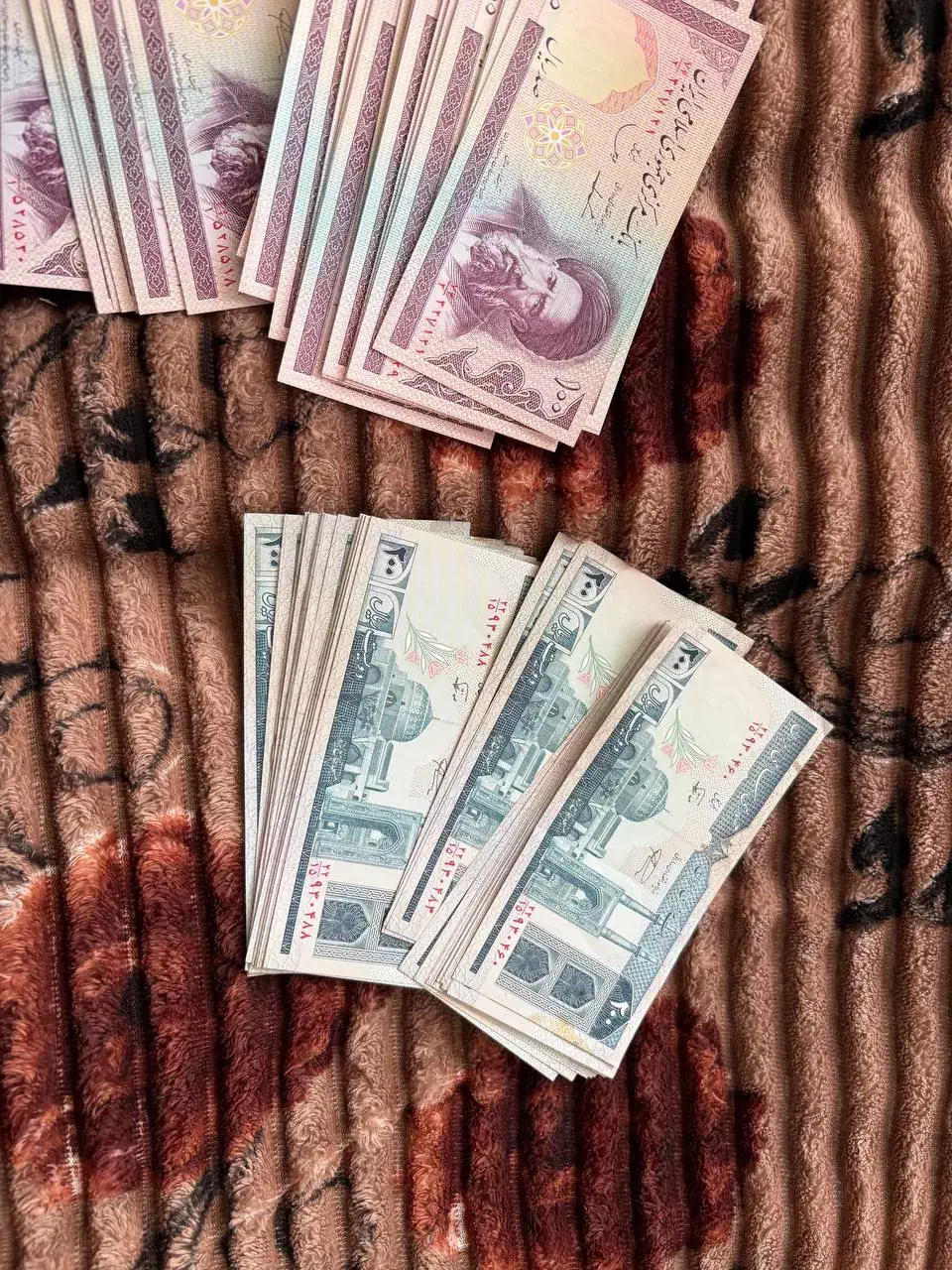 انواع پول سریالی|کلکسیون سکه، تمبر، اسکناس|تبریز, |دیوار