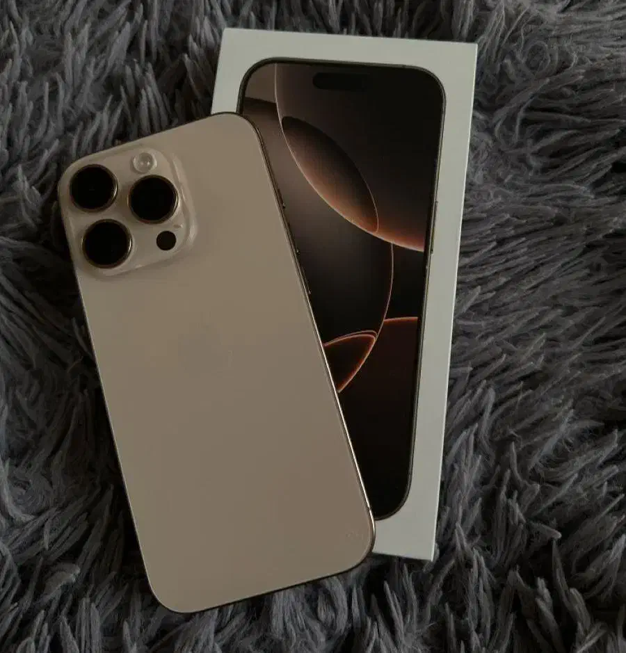 16poromaxآیفن ۱۶ پرو مکس|موبایل|مرودشت, فاز دوم شهرک فرهنگیان|دیوار