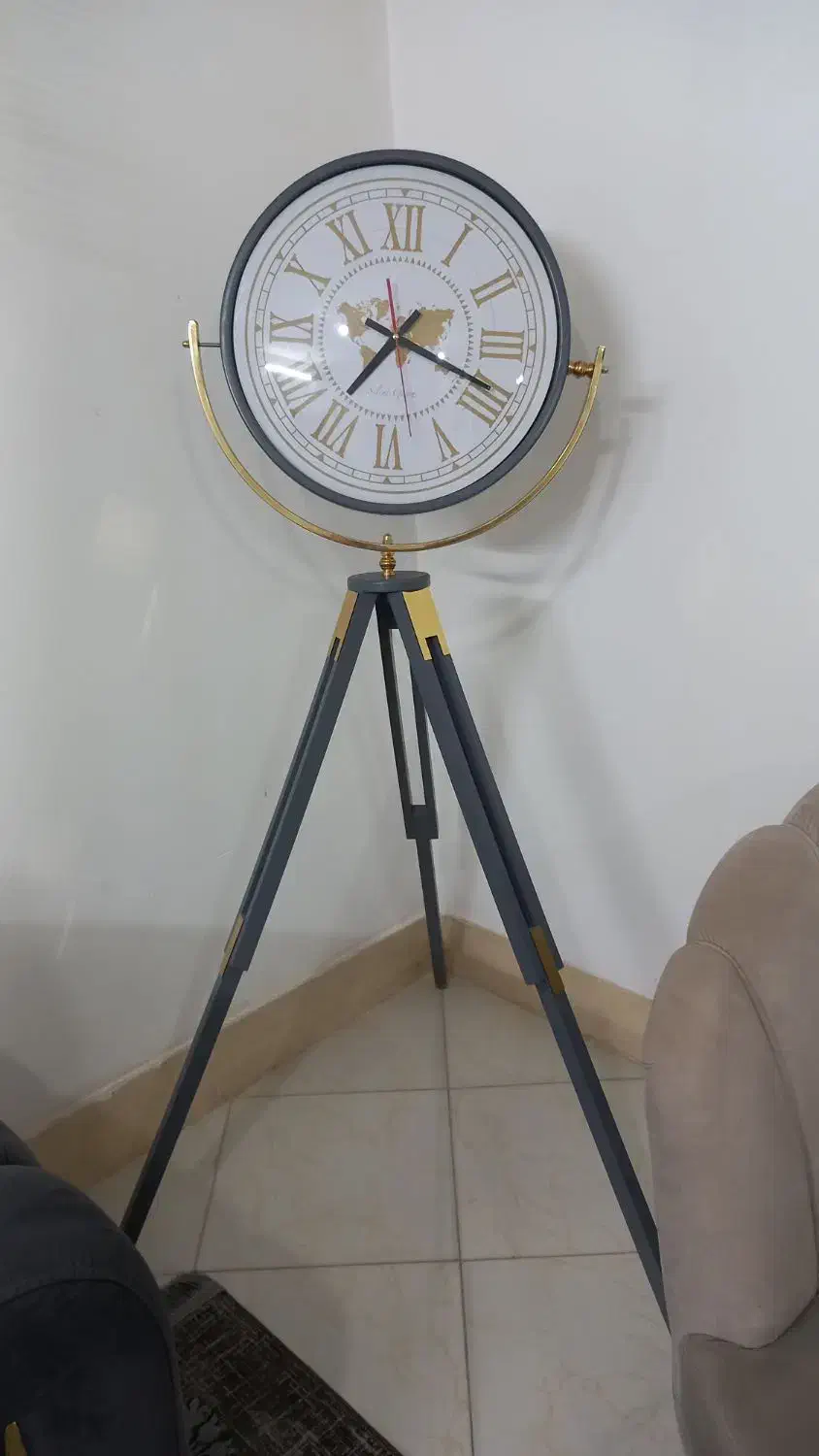 ساعت سه پایه|ساعت دیواری و تزئینی|بیرجند, |دیوار