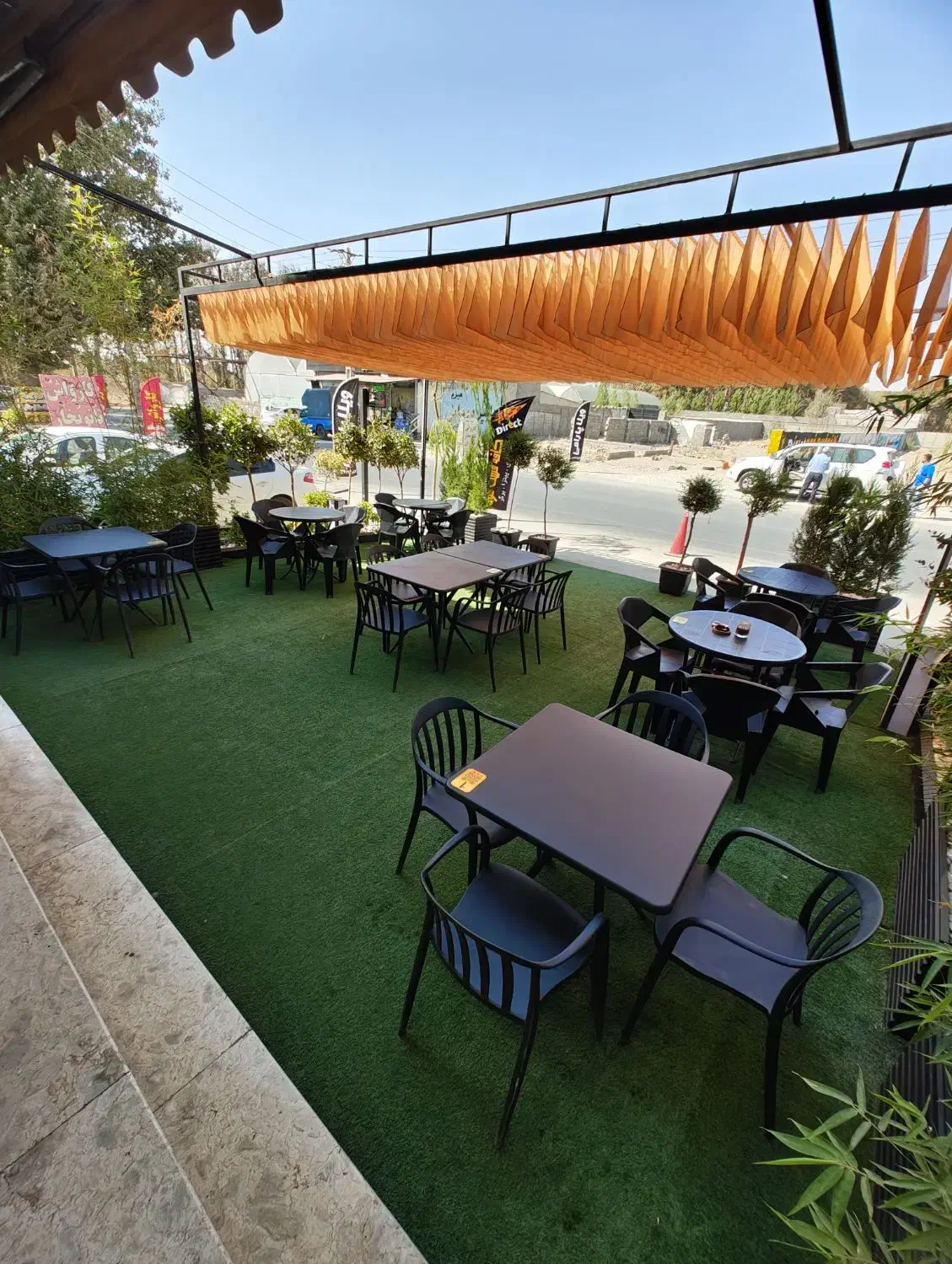 باریستا آقا و خانم مسلط به نوشدنی گرم و سرد|استخدام خدمات فروشگاه و رستوران|هشتگرد, تهران دشت|دیوار