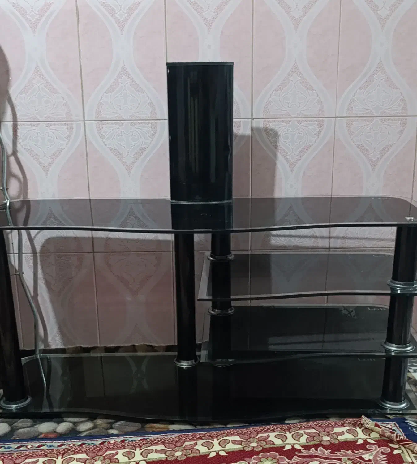 یک عدد میز تلویزیون|میز تلویزیون|پاکدشت, حصار امیر|دیوار