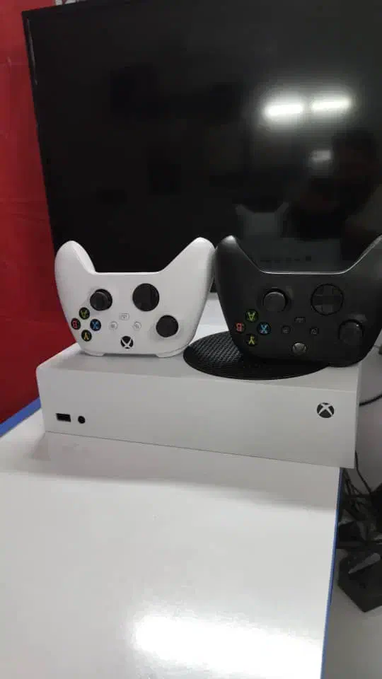 پلی فایو  درایو‌ دار  ( بازی هم‌ دارد )|کنسول، بازی ویدئویی و آنلاین|اصفهان, چرخاب|دیوار