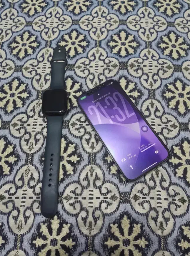 آیفون ۱۲پرو۵۱۲ با اپل واچ سری ۶|موبایل|اردبیل, |دیوار