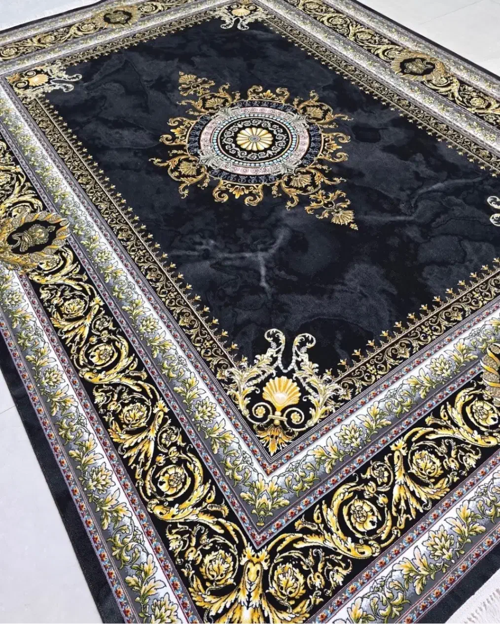 فرش در شیراز فرش،سرای فرش خلیج فارس|فرش|شیراز, لاله|دیوار