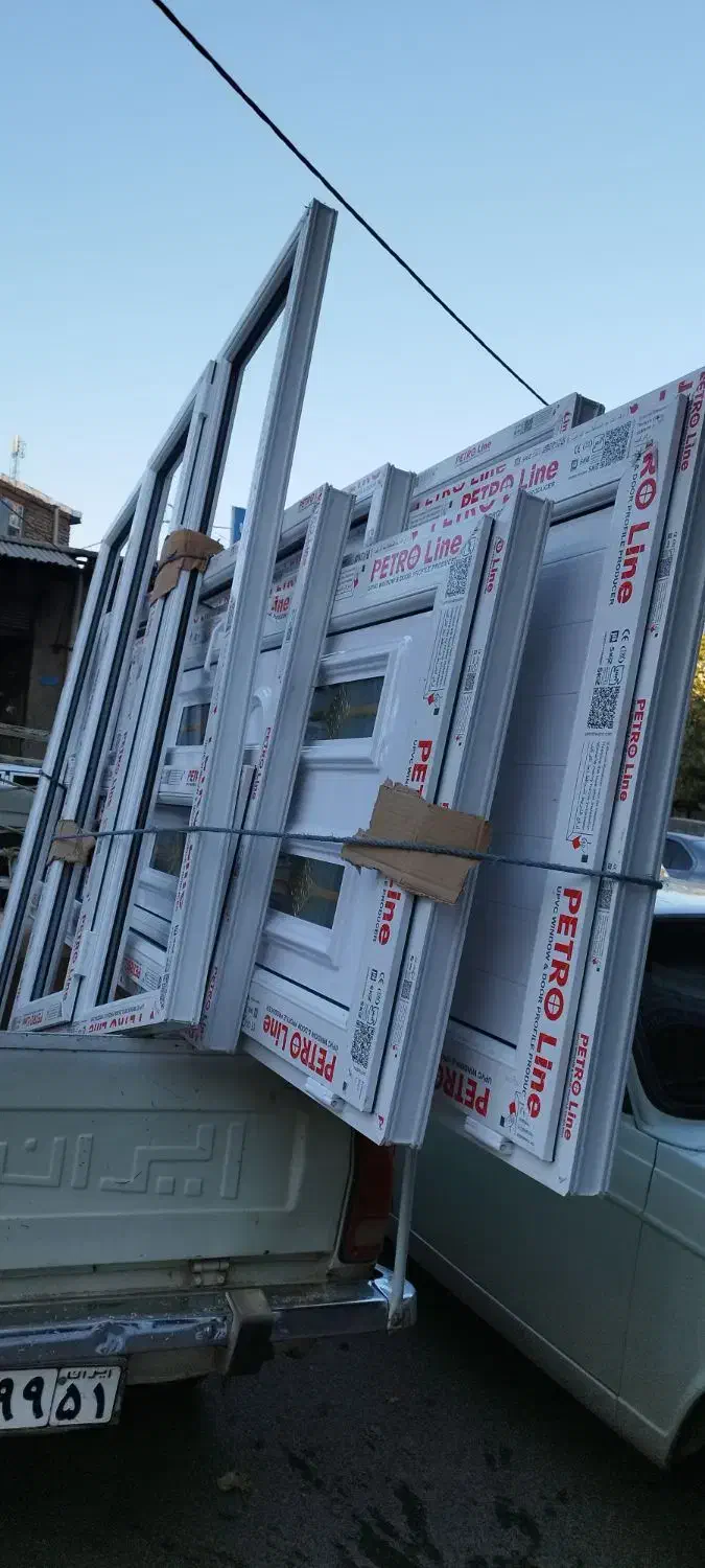 تولید کننده انواع درب و پنجره های دوجداره upvc|خدمات پیشه و مهارت|سنندج, |دیوار