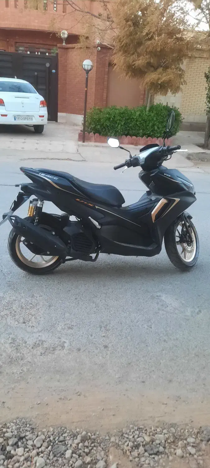 موتور همتاز ایروکس بلنتا|موتورسیکلت|کرمان, |دیوار