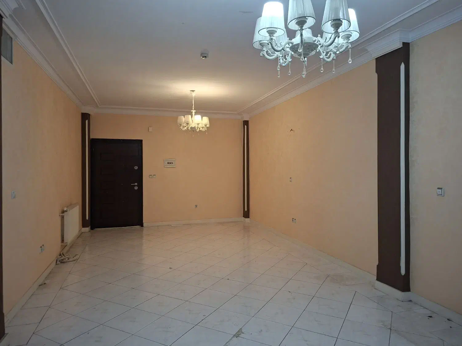 آپارتمان، ۱۰۰ متری، دو خوابه، طبقه یازدهم، تخلیه