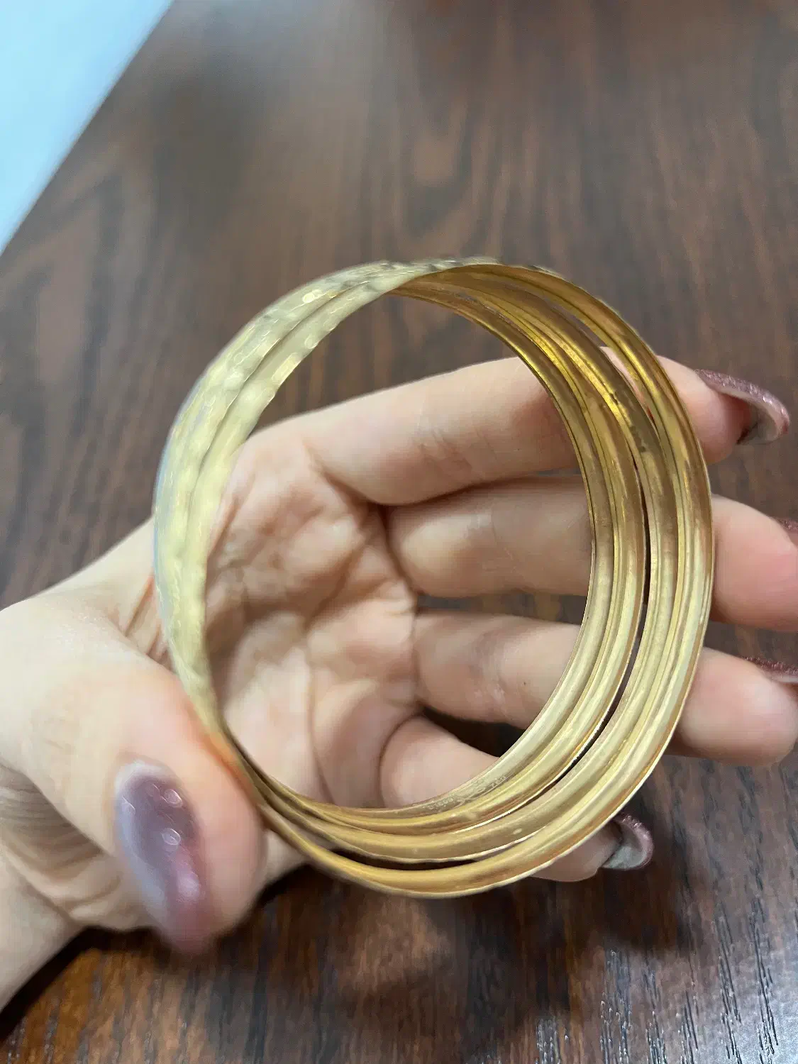 طلا|جواهرات|رباط‌کریم, رباط‌کریم|دیوار