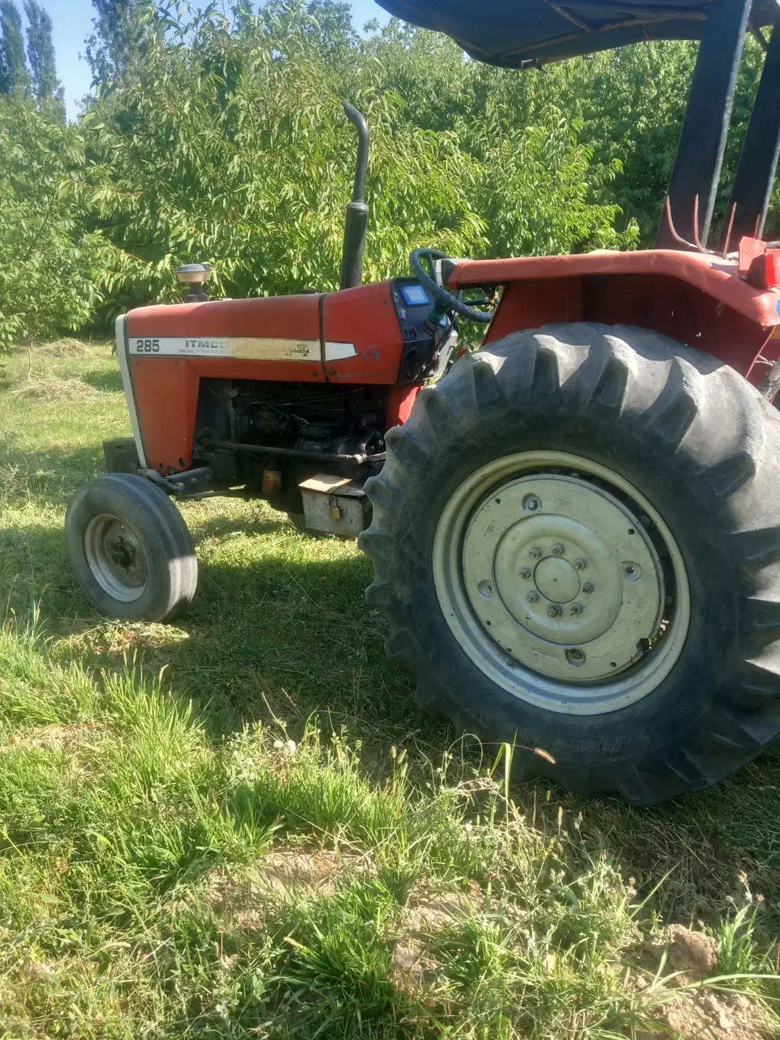 تراکتور فرگوسن ۲۸۵|خودرو سنگین|بروجرد, |دیوار