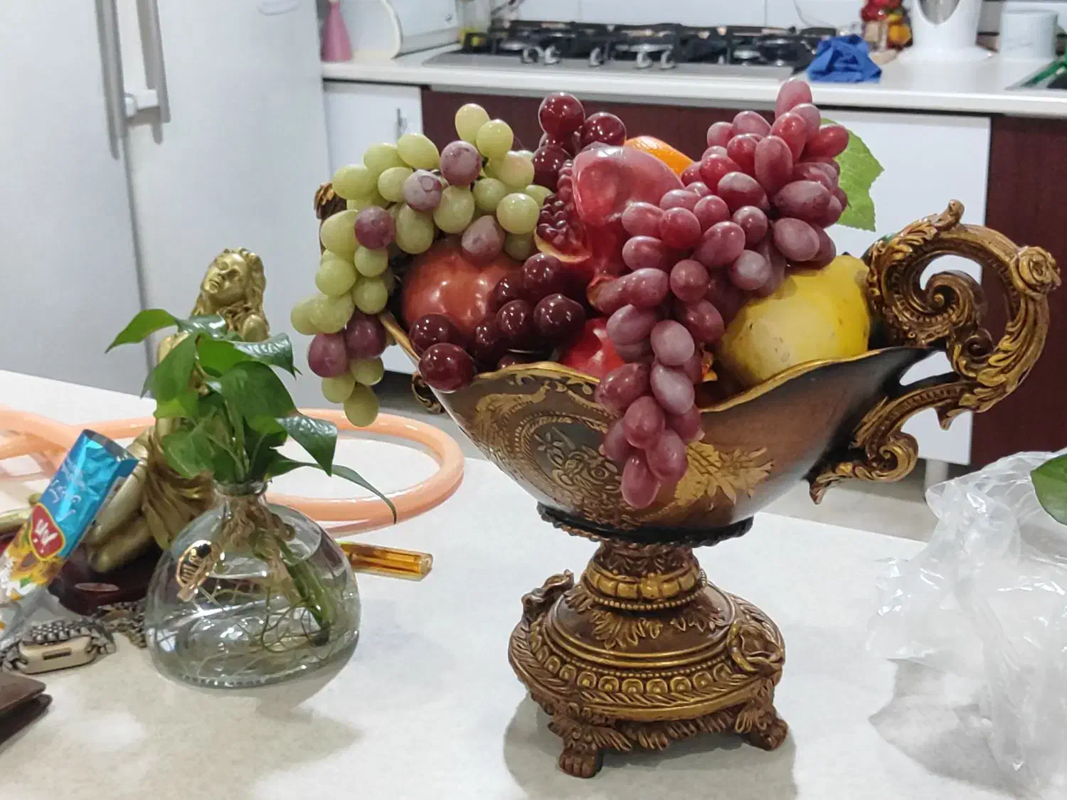 یک عدد میوهخوری به همراه میوههای مصنوعیش|ظروف سرو و پذیرایی|قرچک, شهرک طلائیه|دیوار