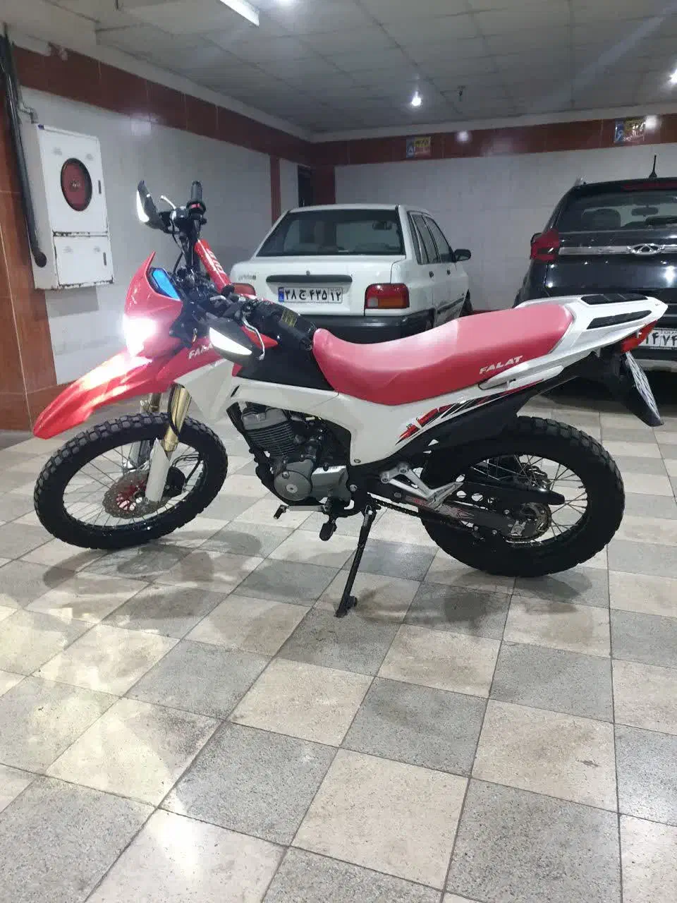 موتور فلات crf200|موتورسیکلت|مشهد, سراب|دیوار