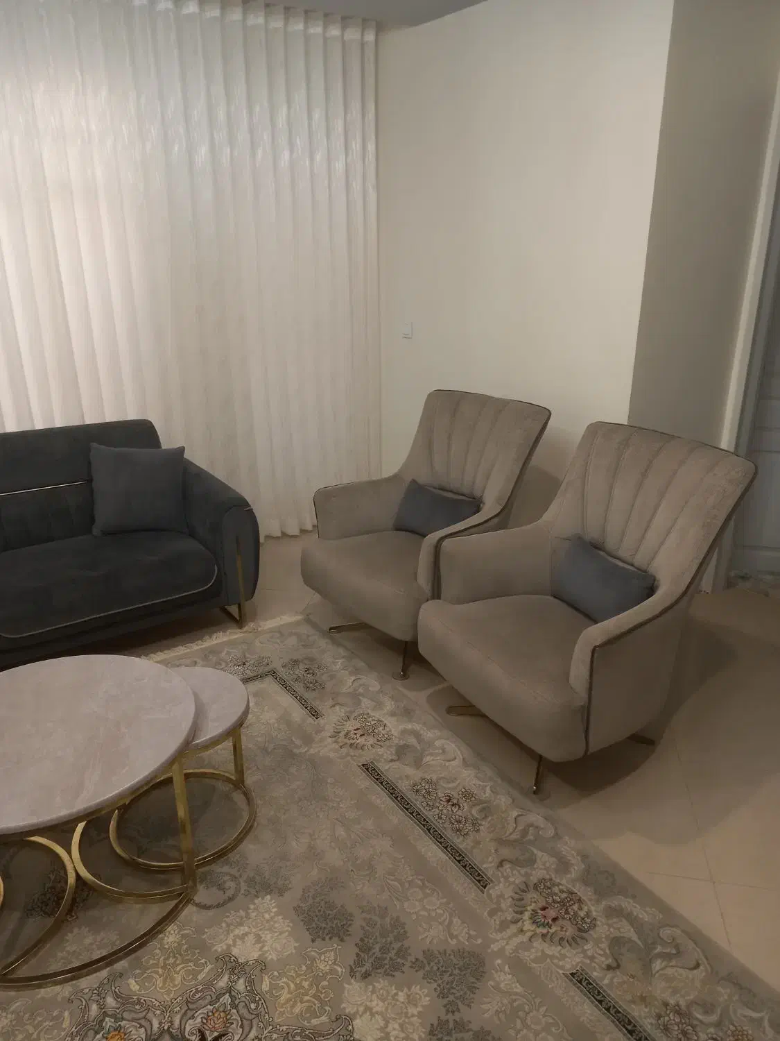 مبل ۷ نفره|مبلمان خانگی و میز عسلی|اندیشه, شهرک صدف|دیوار