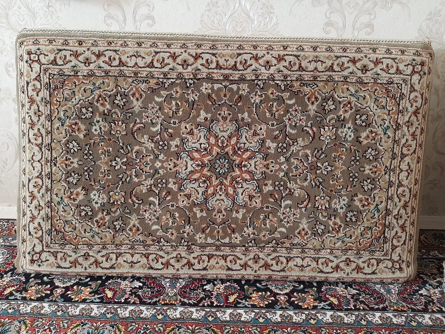 پشتی|پشتی|قم, انسجام|دیوار