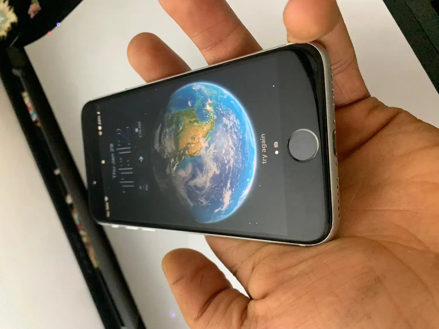 ایفون se2020 زیر قیمت چک دارم|موبایل|تهران, کوی بیمه|دیوار