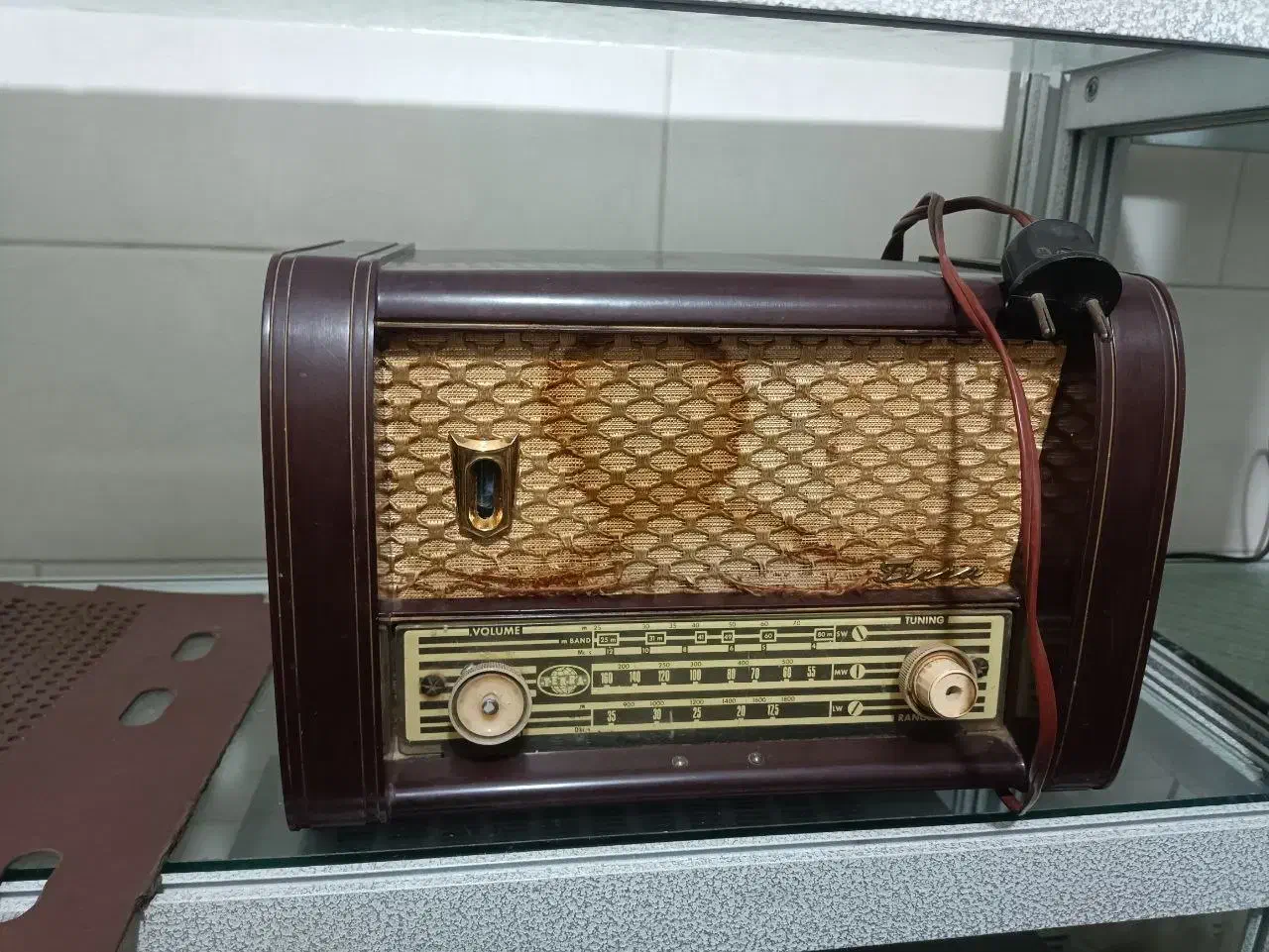 لوازم صوتی قدیمی|کلکسیون اشیاء عتیقه|اسکو, |دیوار