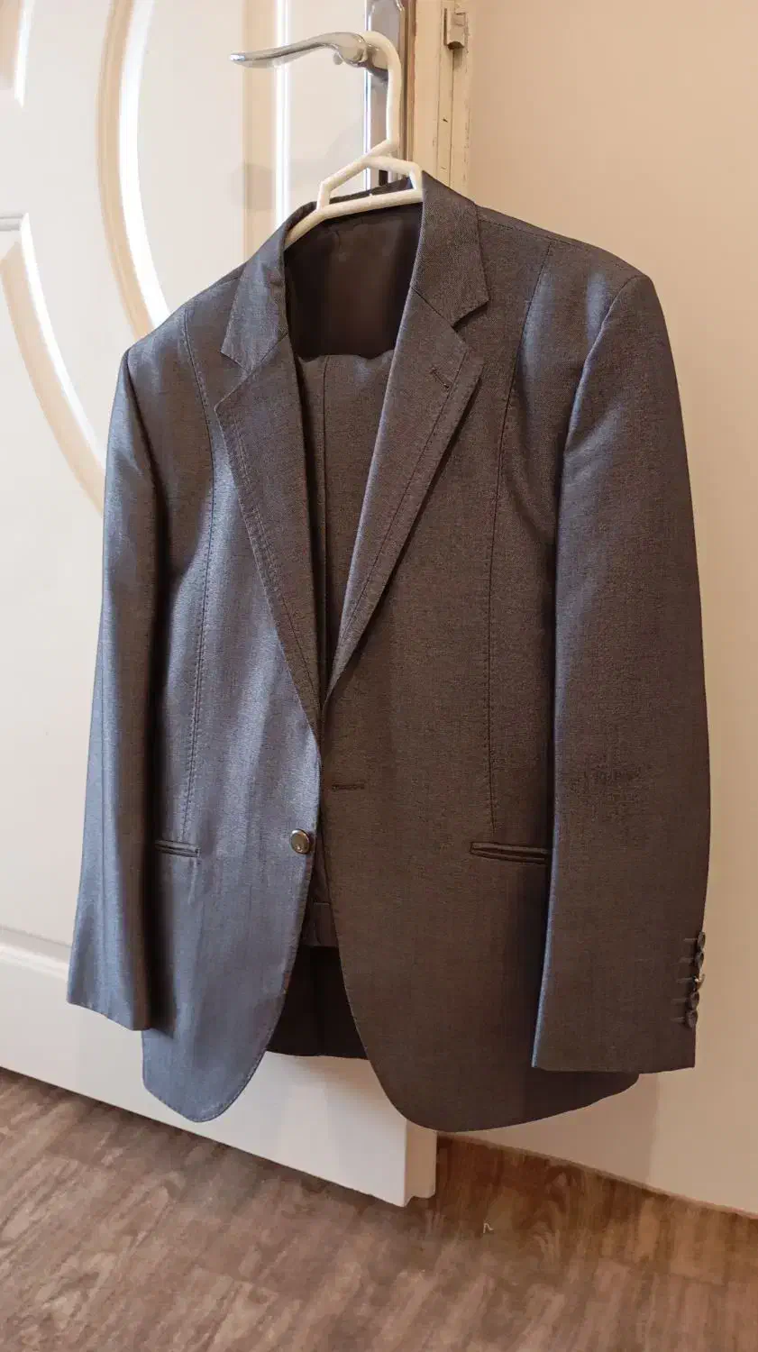 یک دست کت شلوار سالم بدون هیچ ایرادی|لباس|سراب, |دیوار