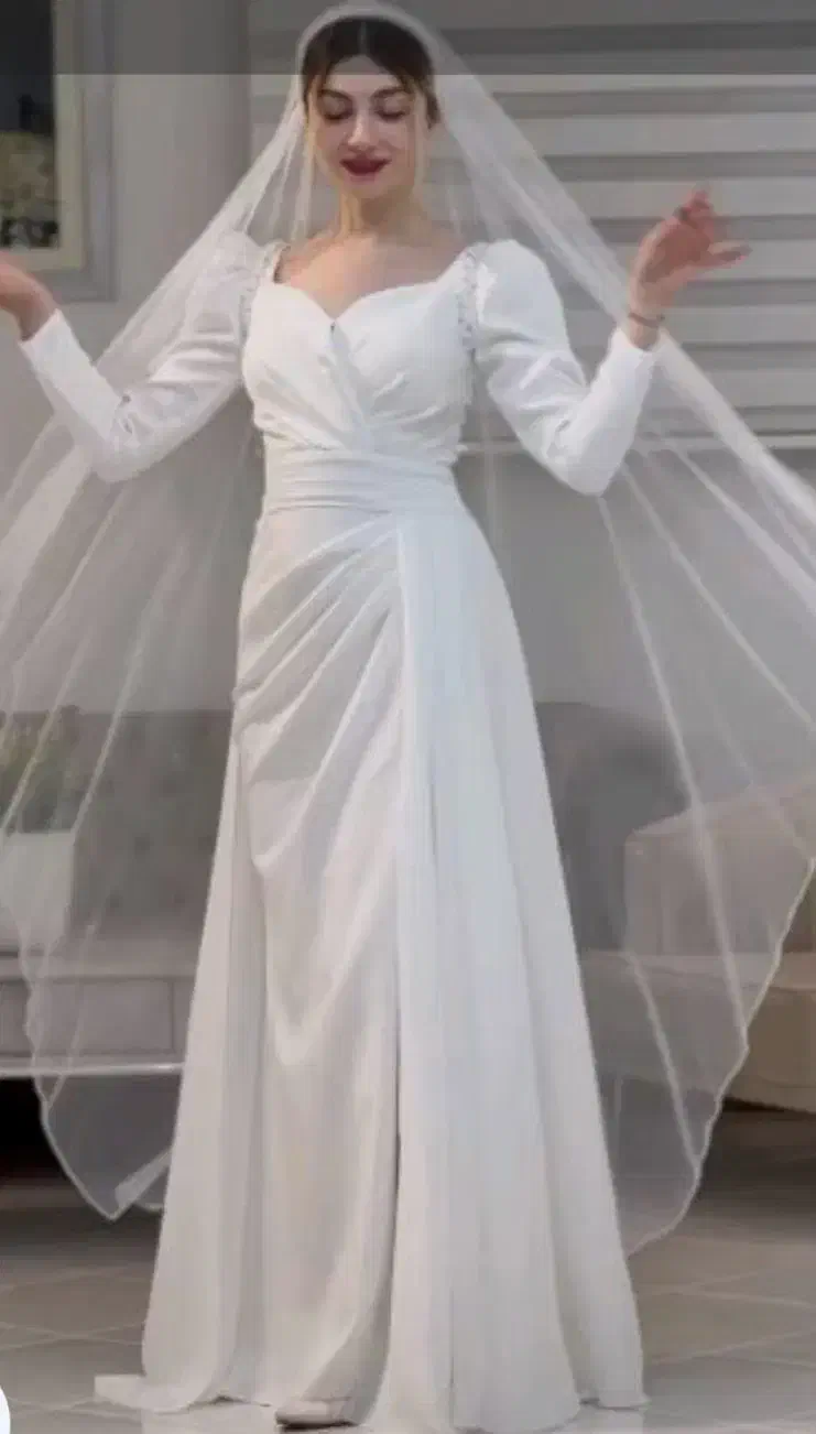 لباس ساده عقد|لباس|قدس, شهرقدس|دیوار