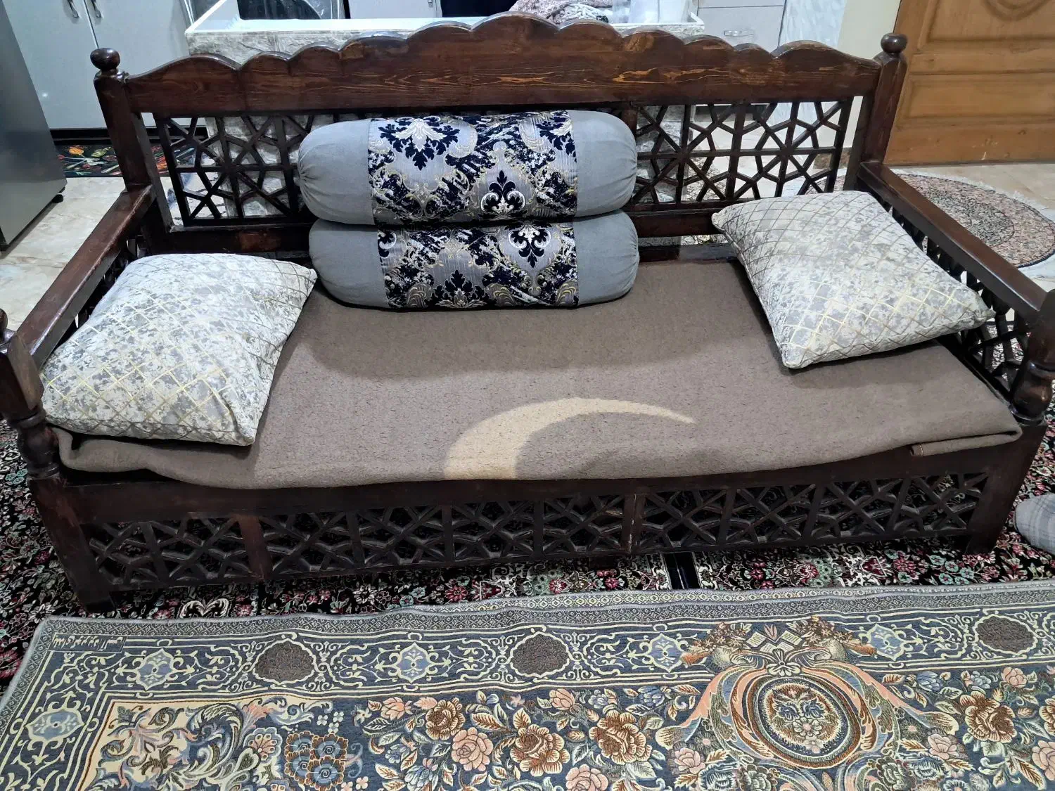 تخت مناسب سفره خونه|تخت و سرویس خواب|قدس, شهر‌قدس|دیوار