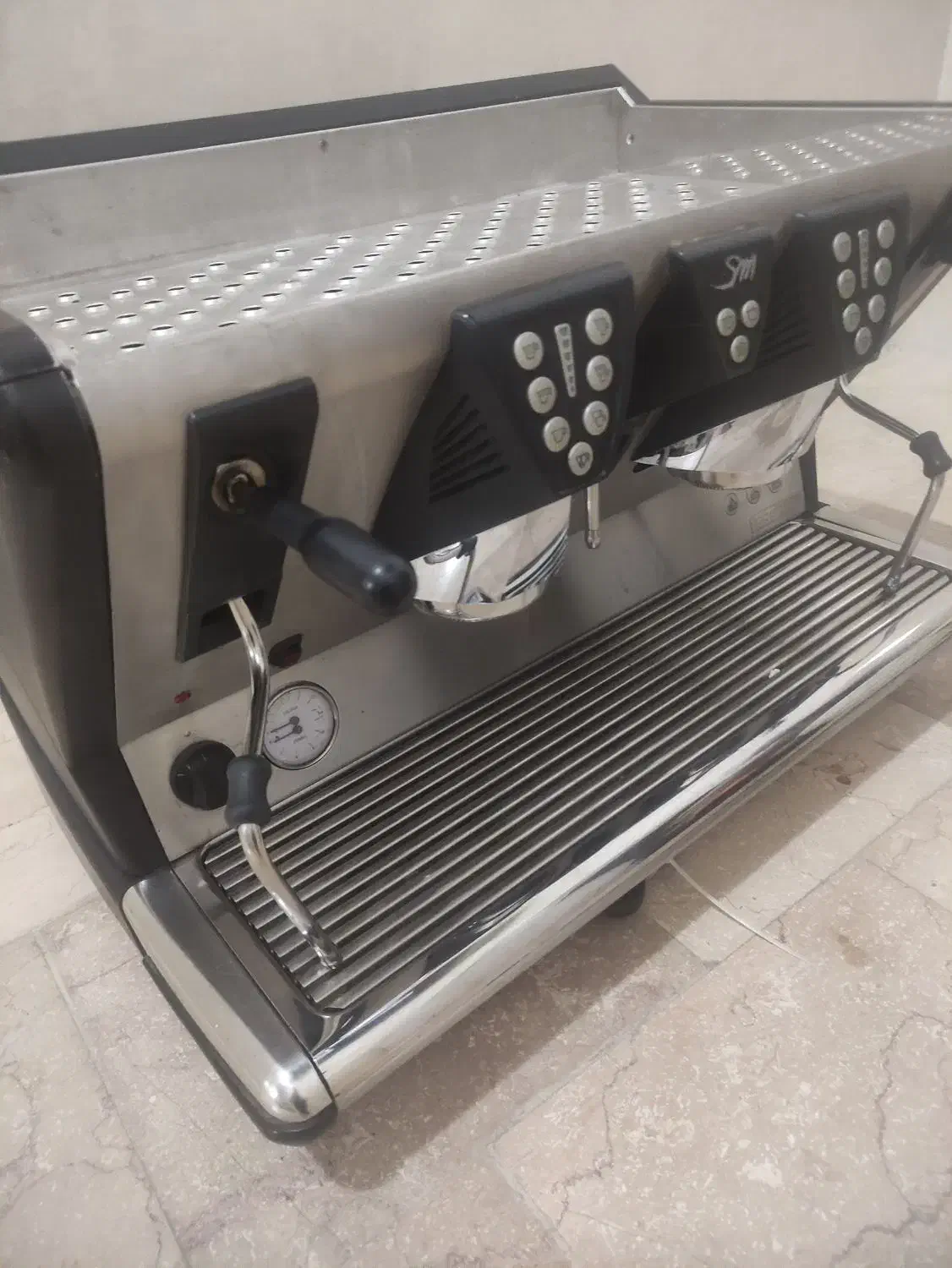 فروش یک عدد دستگاه قهوه ساز صنعتی|کافیشاپ و رستوران|زنجان, |دیوار