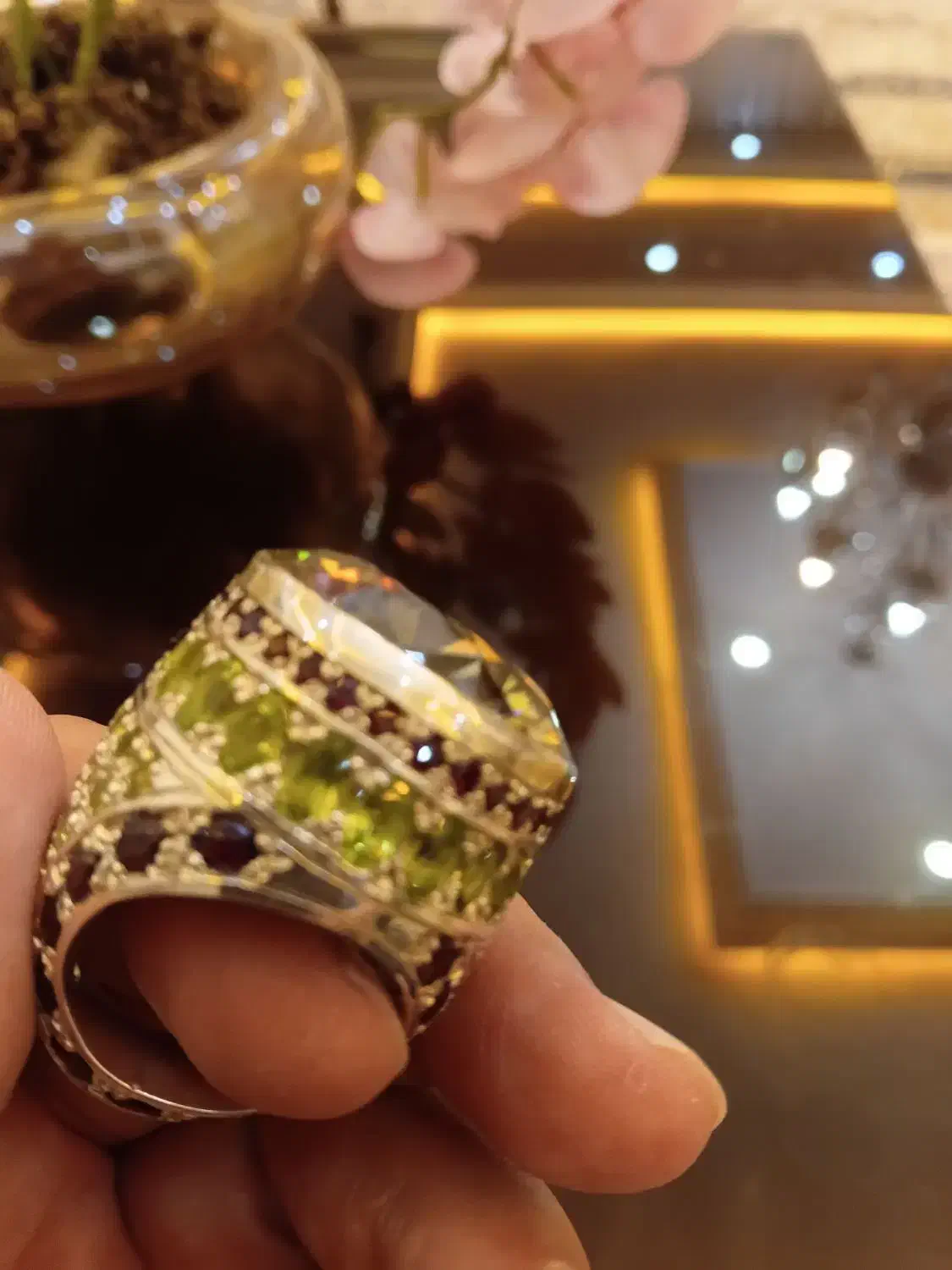 انگشتر|جواهرات|شاهین دژ, |دیوار