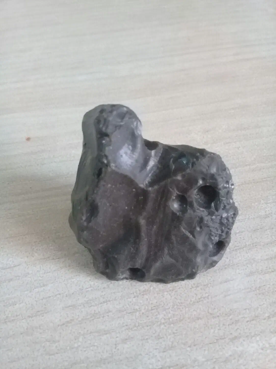 سنگ آسیاب وشهاب سنگ|کلکسیون اشیاء عتیقه|قزوین, |دیوار