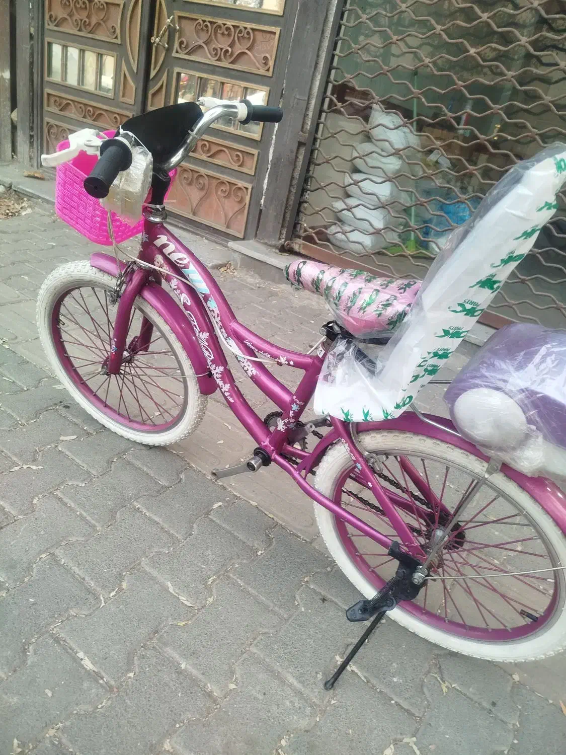 اسباب دوچرخه دخترانه خوشگل و خوشرنگ عین نو|اسباببازی بچه|مرند, |دیوار