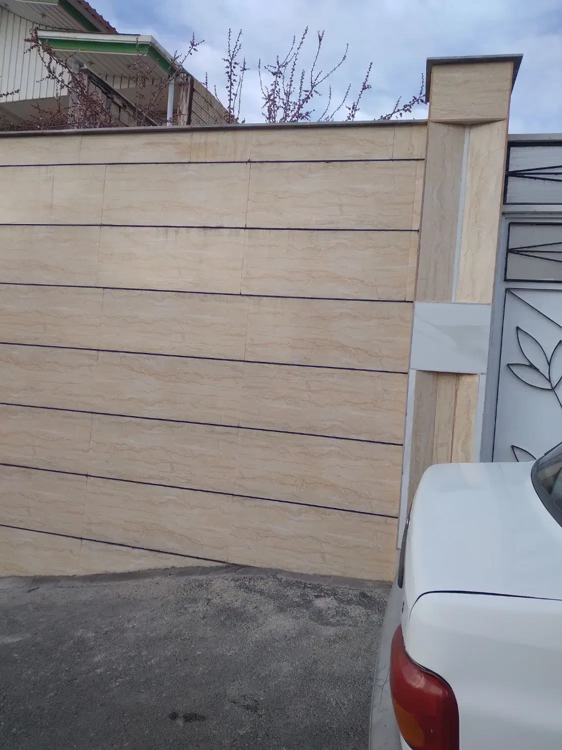 اجرایکاشیسرامیکموزائیک نمایساختمان|خدمات پیشه و مهارت|میانه, |دیوار