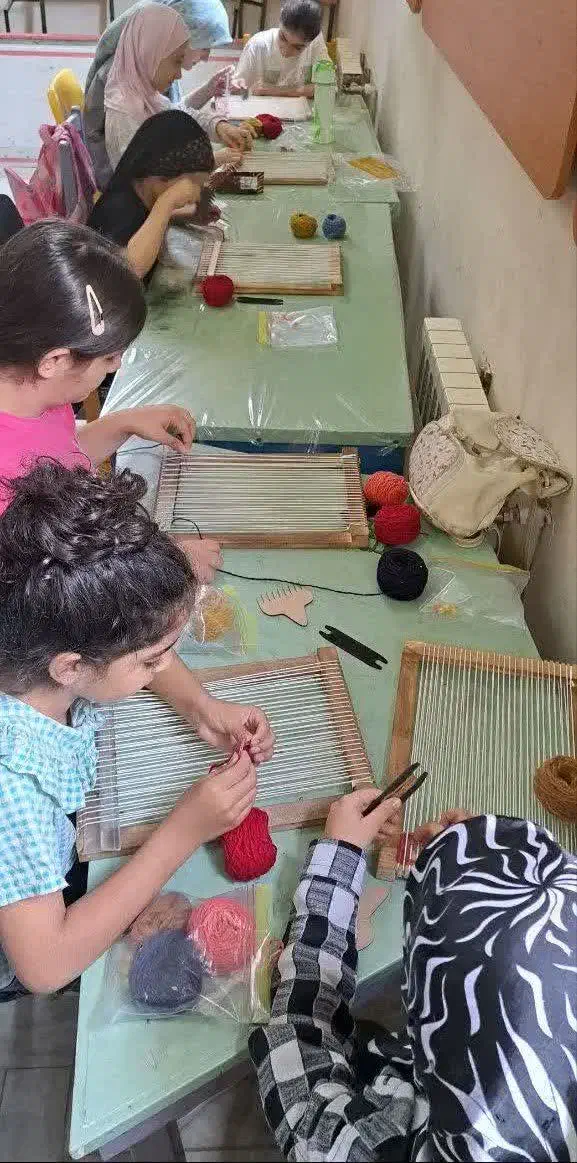 دار گلیم دانش آموزی|تابلو فرش|ساری, |دیوار