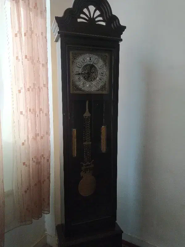 ساعت قدی چوب گردو|ساعت دیواری و تزئینی|اراک, |دیوار