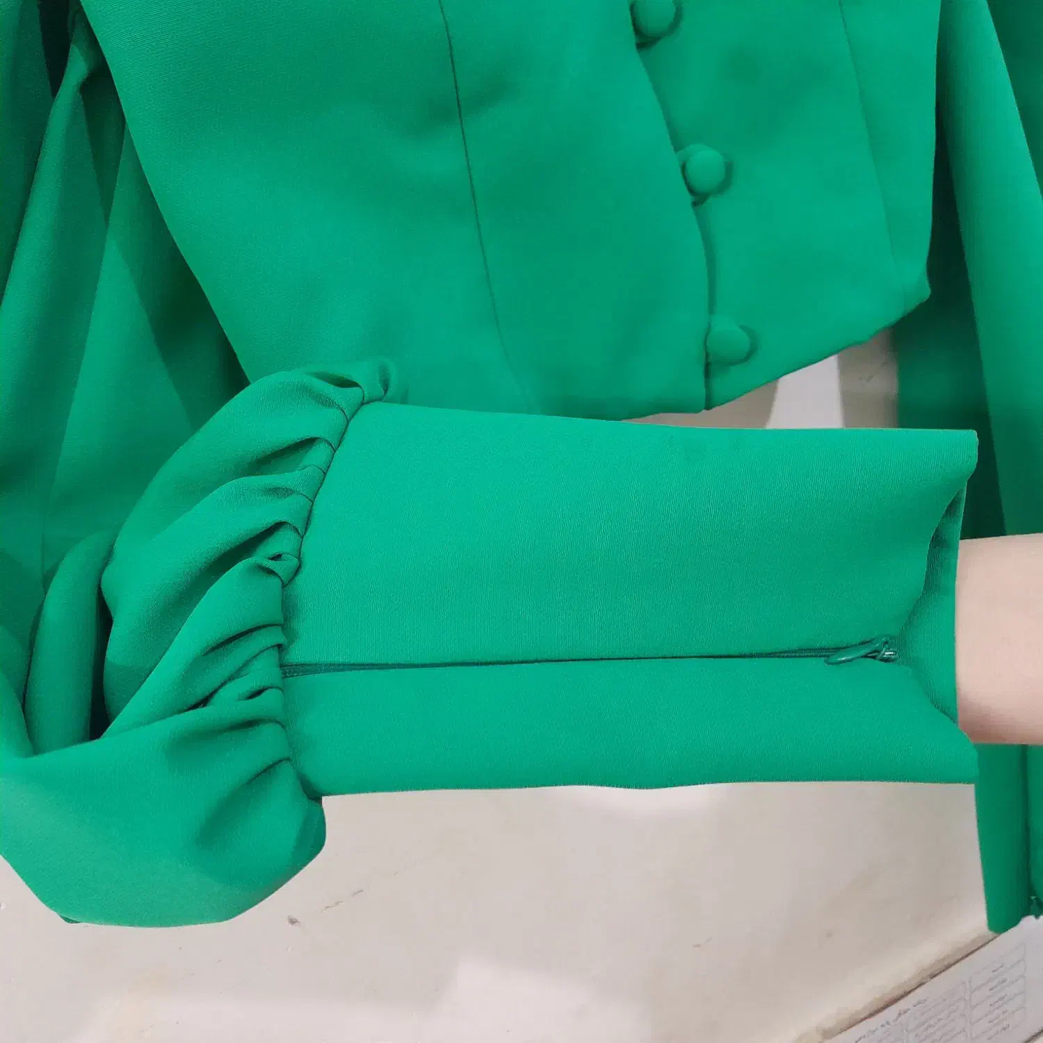 لباس مجلسی|لباس|دزفول, |دیوار