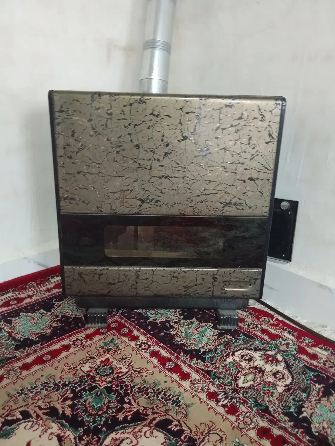 فروش یا تعویض دو عدد بخاری با شومینه بزرگ|بخاری، هیتر، شومینه|دهدشت, |دیوار